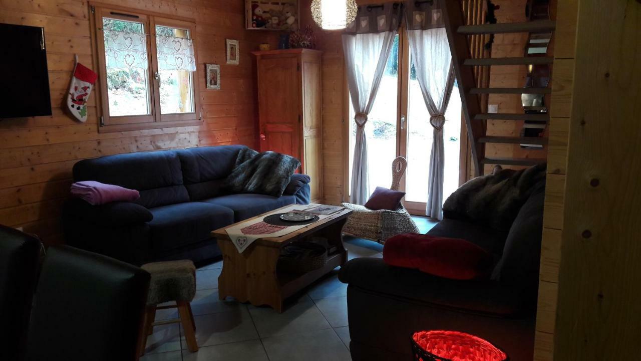 Christelle Et Laeticia Chalet Gerardmer